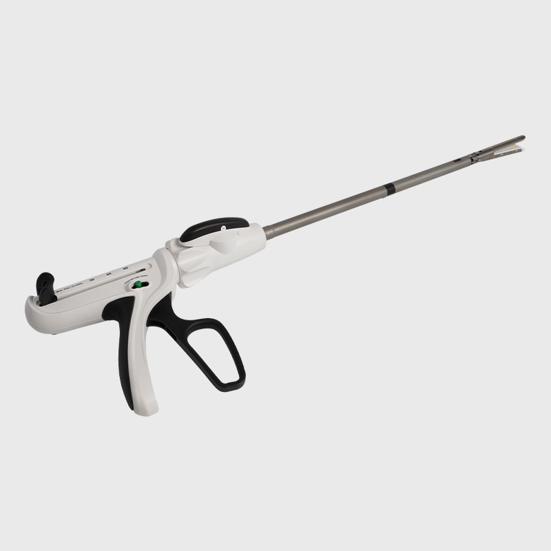 Jednokratne endoskopske spajalice za linearno rezanje i sklopovi za rezanje